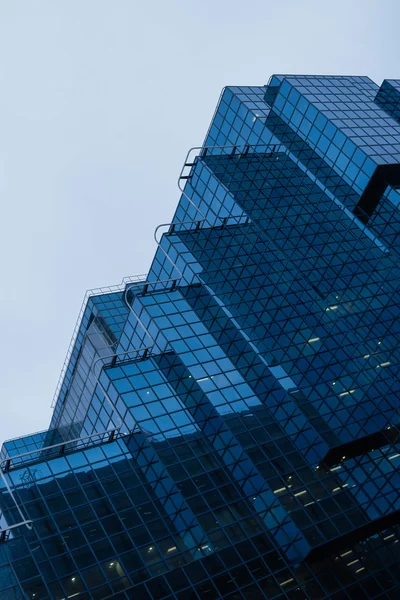 Contemporary glass building skyscrapers — Stock Photo, Image