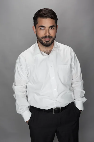 Retrato de hombre sobre fondo blanco — Foto de Stock