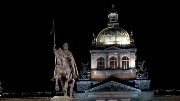 Estátua São Venceslau Pomnk Svatho Vclava Frente Museu Nacional Praga — Vídeo de Stock