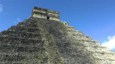 Kukulcan Tapınağı (El Castillo, The Castle), Chichen Itza, Meksika.