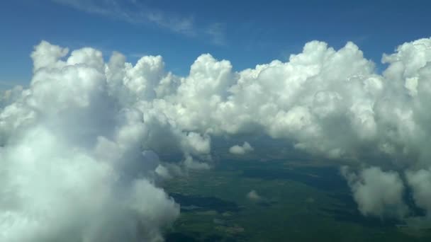 Volare Intorno Alle Nuvole Aereo Commerciale Filmati Reali Alta Quota — Video Stock