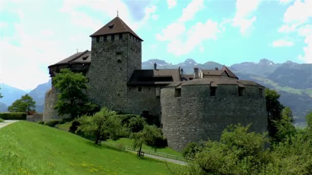 列支敦士登瓦杜兹的列支敦士登城堡 — 图库视频影像
