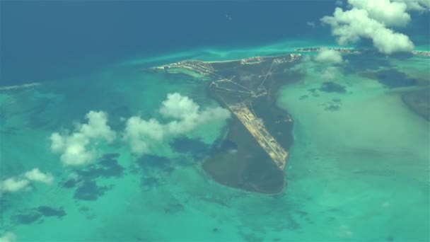 Flygbilder Isolerade Öar Bahamas Faktisk Höghöjdsfilm — Stockvideo