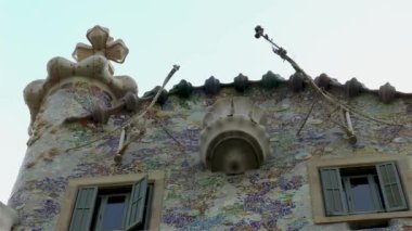 Casa Batllo cephesinin ayrıntılı görünümü, Barcelona, İspanya 'da turistik ilgi.