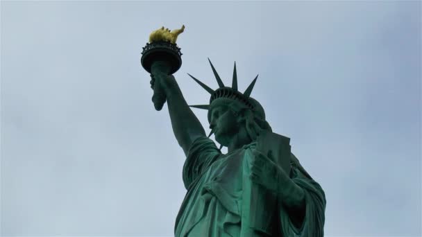 Estatua Libertad New York Harbor Estados Unidos Liberty Iluminando Mundo — Vídeo de stock