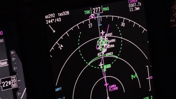 Panel Nawigacji Lotniczej Nowoczesnego Samolotu Nocy — Wideo stockowe
