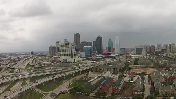 Luchtfoto van het centrum van Dallas — Stockvideo