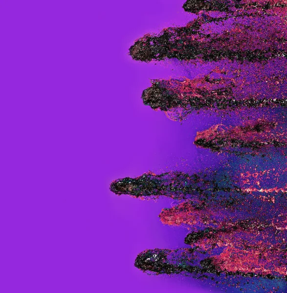 Burning fireballs sobre fondo lila . —  Fotos de Stock