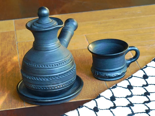 Ceramic coffeepot and cup. — Stock Photo, Image