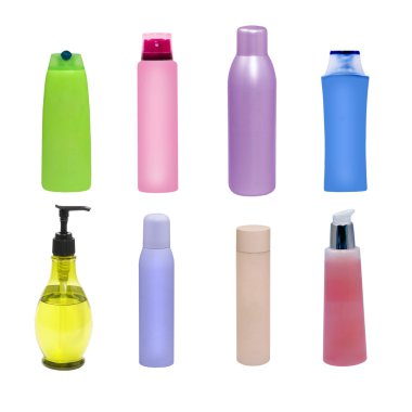 Çok renkli plastik kozmetik kaplar kümesi. İzole.