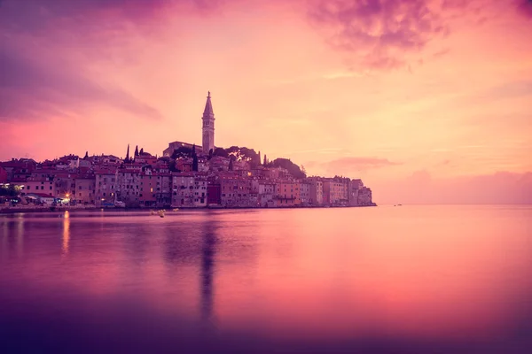 Vista de la ciudad medieval Rovinj en Croacia —  Fotos de Stock