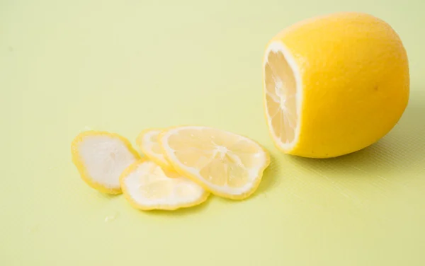 Fette di limone sfondo — Foto Stock