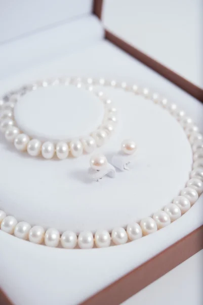 Un set di collana di perle — Foto Stock