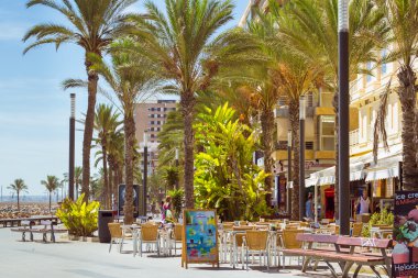 Kıyı yaya cadde Av de los Marineros, Torrevieja