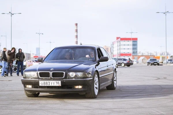 오래 된 자동차 Bmw 7 시리즈 — 스톡 사진