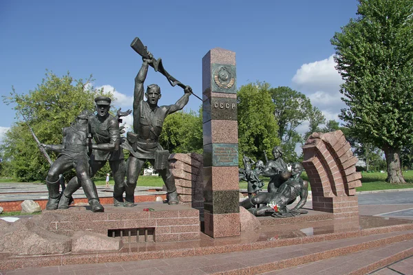 Heykel kompozisyon "Kahramanlar sınır, kadın ve çocuklarda cesaretleri ölümsüzlük departed" memorial karmaşık Brest Kalesi Stok Fotoğraf