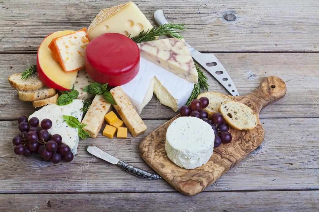 Assorted cheese platter — Stock Photo © stevemc 113197672