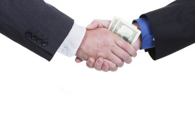 yakıt fiyatları yukarı