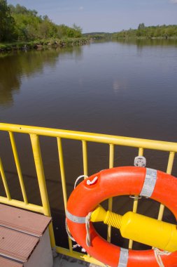 Nehir hata, Polonya geçen gemi