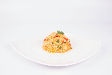Tavuk ve sebze risotto