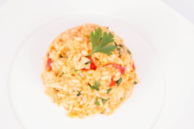Tavuk ve sebze risotto