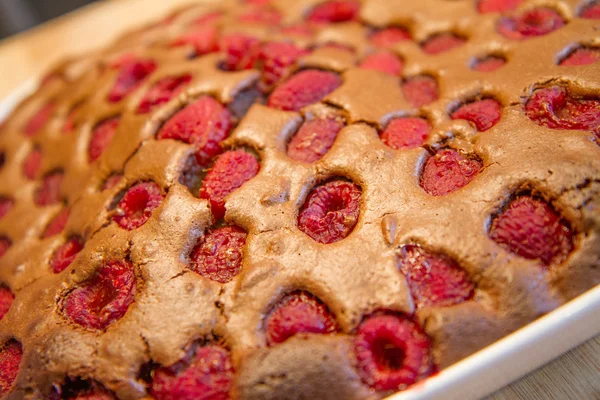 Brownie with raspberries — Stock Photo, Image