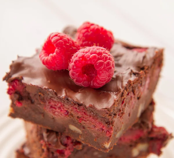 Brownie con frambuesas —  Fotos de Stock
