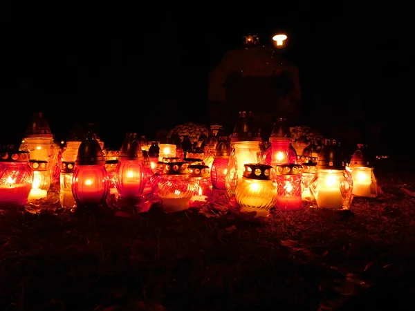 Velas votivas encendidas —  Fotos de Stock