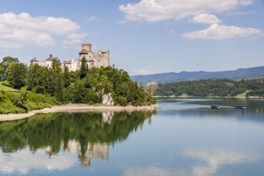 Niedzica castle üzerinde göster