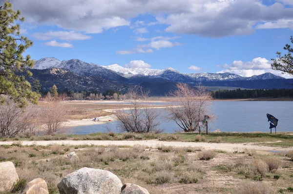 Lake Hemet, Kalifornia — Zdjęcie stockowe