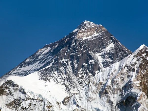 Top van de Mount Everest van Gokyo Vallei — Stockfoto