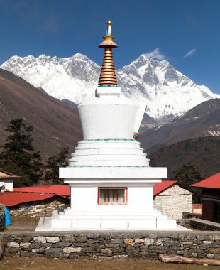 Stupa, Lhotse ve üst Everest Tengboche Manastırı