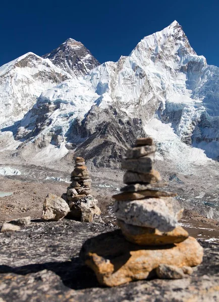View Everest Nuptse Stone Man Pyramid Way Everest Base Camp — Stock Photo, Image