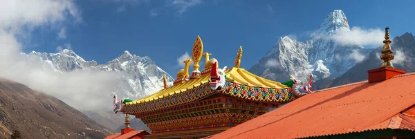 Telhado Vermelho Entrada Mosteiro Tengboche Monta Ama Dablam Everest Lhotse — Fotografia de Stock
