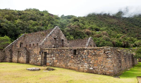 チケイラオはペルーで最も優れたインカ遺跡の1つです マチュピチュ近くのChoquequirao Incaトレッキングコース ペルーのクスコ地方 — ストック写真