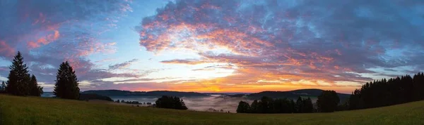 Manhã Noite Vista Panorâmica Pôr Sol Céu Bonito Planalto Boêmia — Fotografia de Stock