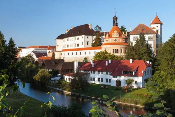 Castillo Palacio Castillo Ciudad Jindrichuv Hradec Tarde Temprano Vista Noche — Foto de Stock