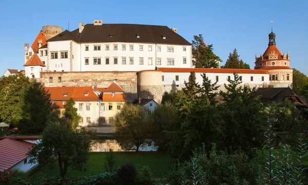 Castillo Palacio Castillo Ciudad Jindrichuv Hradec Tarde Temprano Vista Noche — Foto de Stock