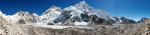 Panoramic view of Everest — Stock Photo, Image