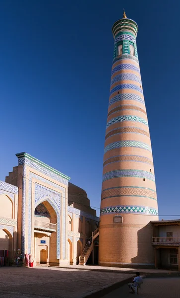 Islom hoja minaret in Itchan Kala - Khiva — Stock Photo, Image