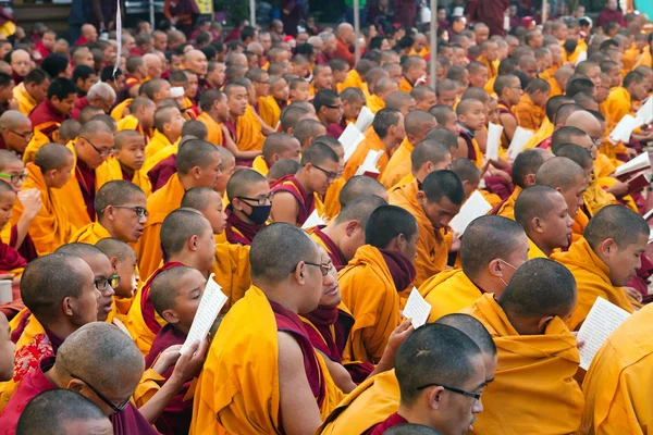 Медитація тибетських буддійських ченців — стокове фото