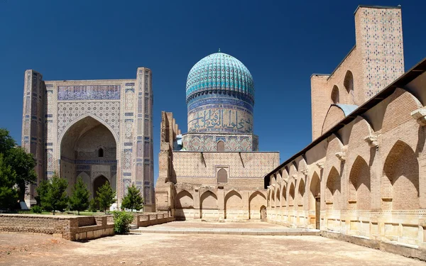 Bibi-khanym Meczet – registan – Samarkanda – uzbekistan — Zdjęcie stockowe