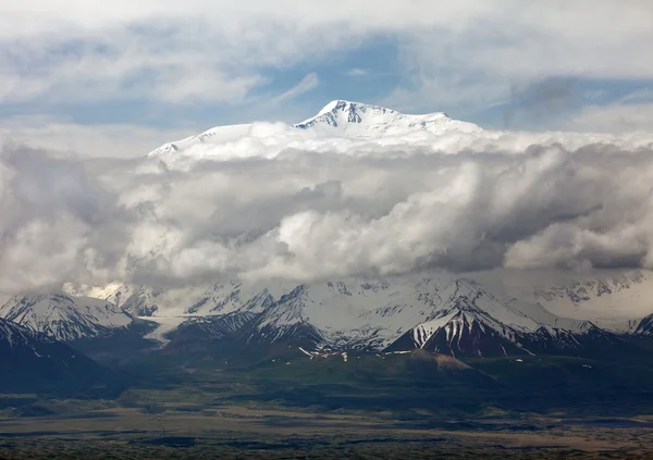 View of Lenin Peak from Alay range — Stock Photo, Image