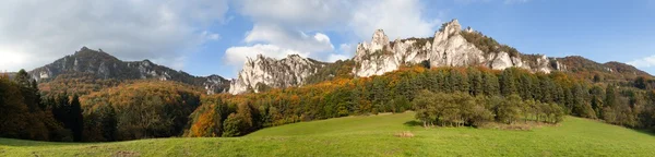 Sulov klippiga bergen - sulovske skaly - Slovakien — Stockfoto