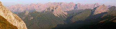 sextener dolomiten veya dolomiti di sesto 
