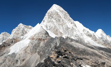 Mount Pumo RI ve Kala Patthar - Everest görünümü, Mount Pumo RI için yol ve Kala Patthar görünümünü