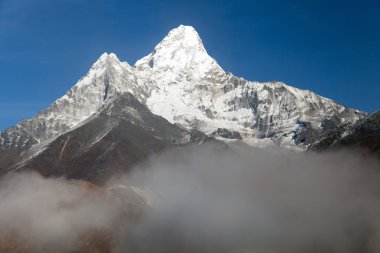 Ama dablam everest ana kampı - way - nepal
