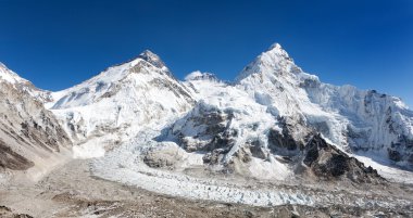 Everest Dağı, Lhotse ve nuptse güzel görünümünü