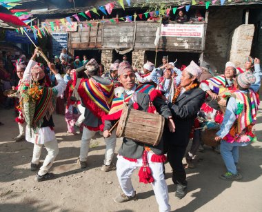 insanlar dans ve davul - Nepal
