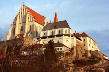 Znojmo, Çek Cumhuriyeti - akşam güneş ışığında Kilisesi